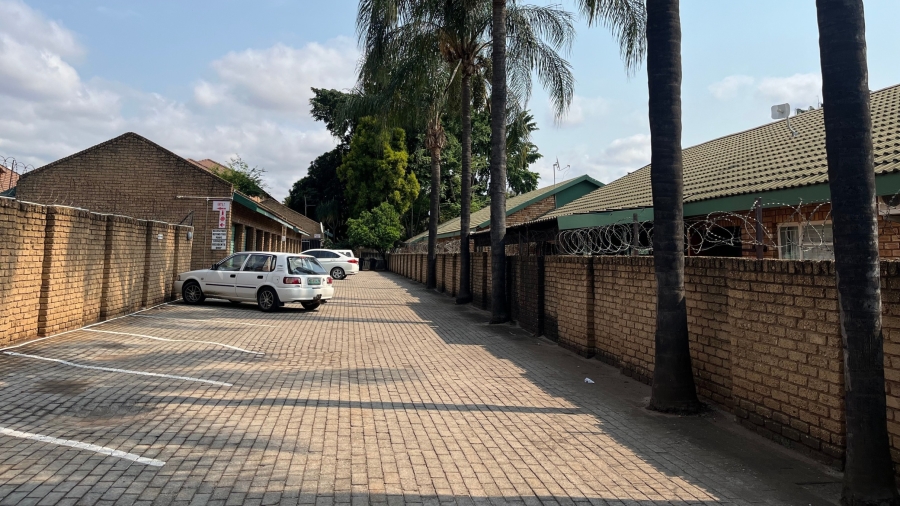 2 Bedroom Property for Sale in Rustenburg Central North West